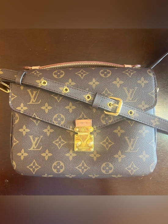 Louis Vuitton Handbags - Louis Vuitton Monogram Pochette Métis